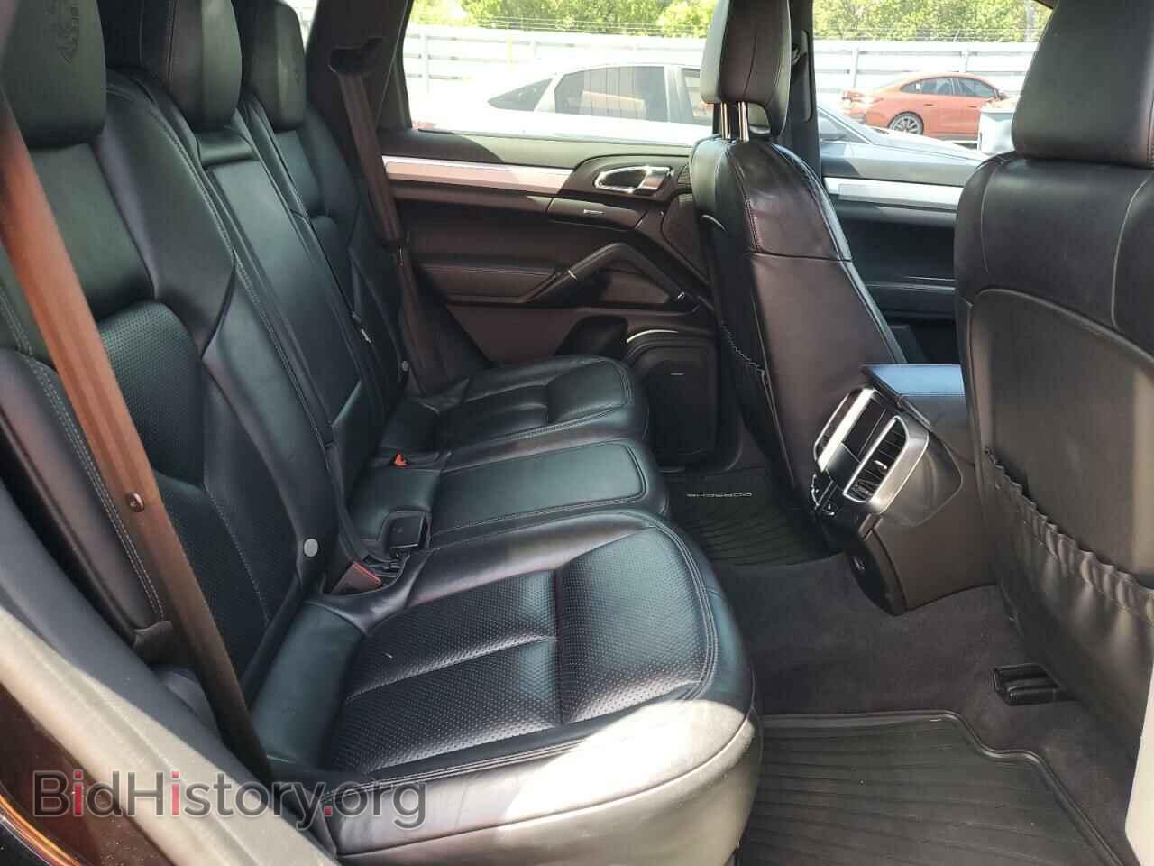 2017 PORSCHE CAYENNE - VIN: WP1AE2A28HLA70632 - Фото 10