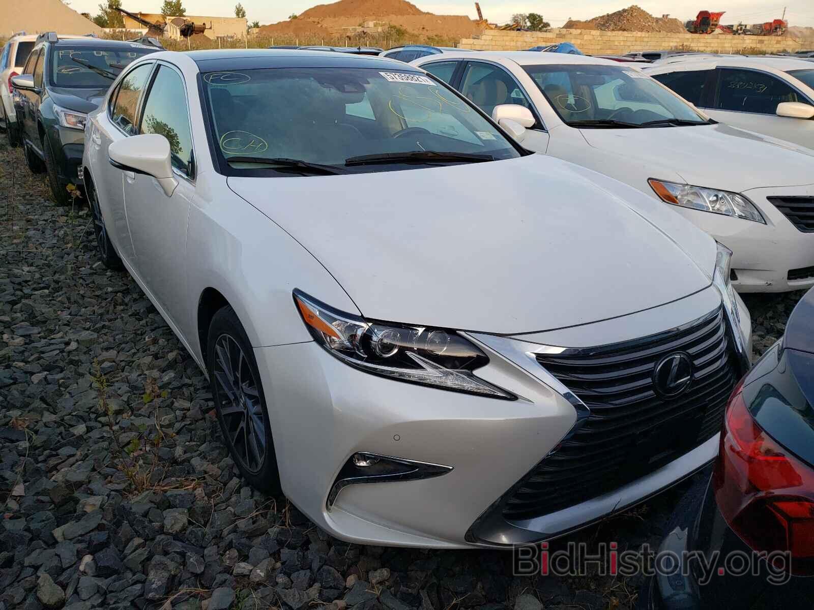 Photo 58ABK1GG0JU081964 - LEXUS ES350 2018