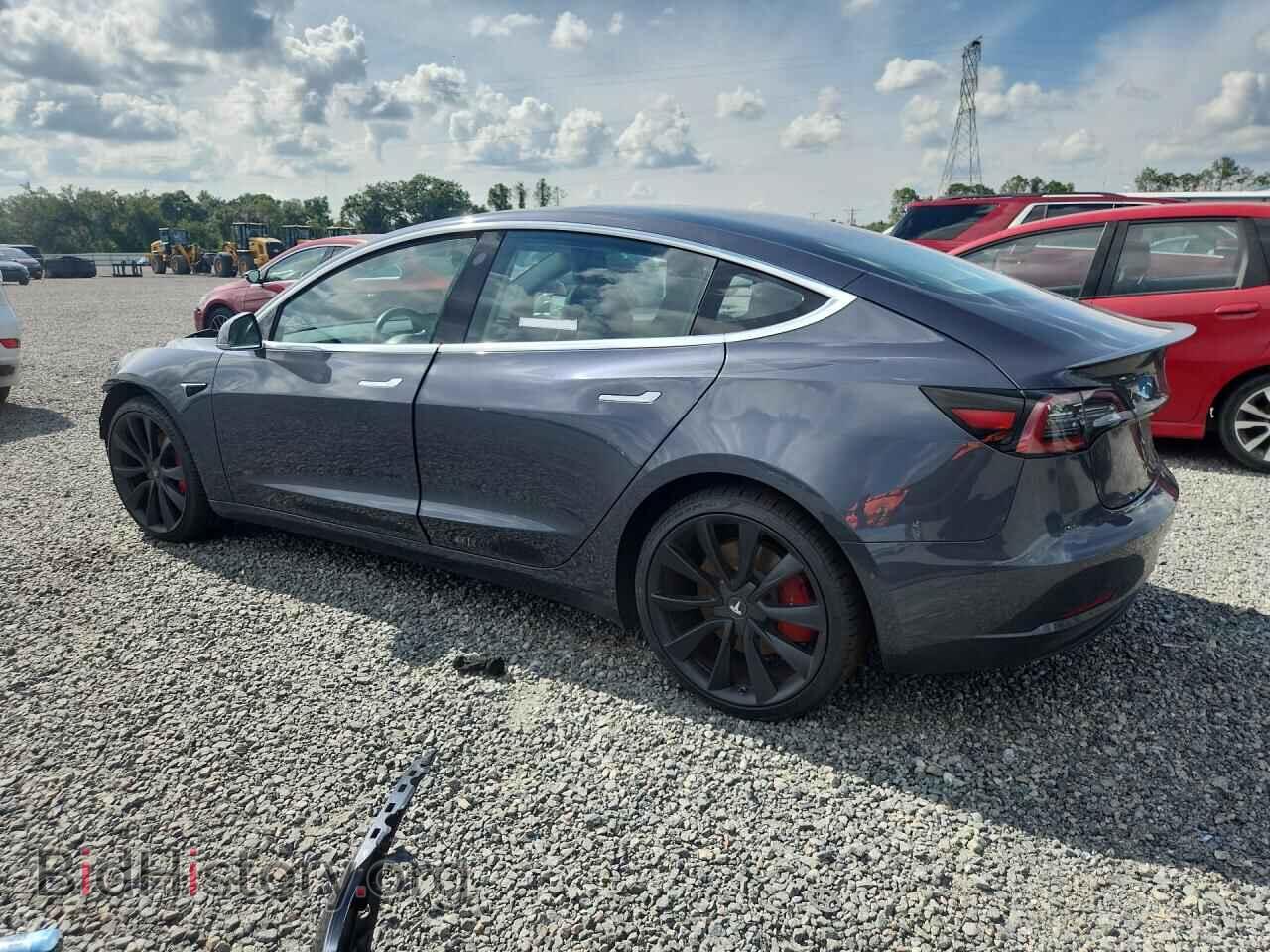 2018 TESLA MODEL 3 - VIN: 5YJ3E1EB1JF082936 - Photo 2