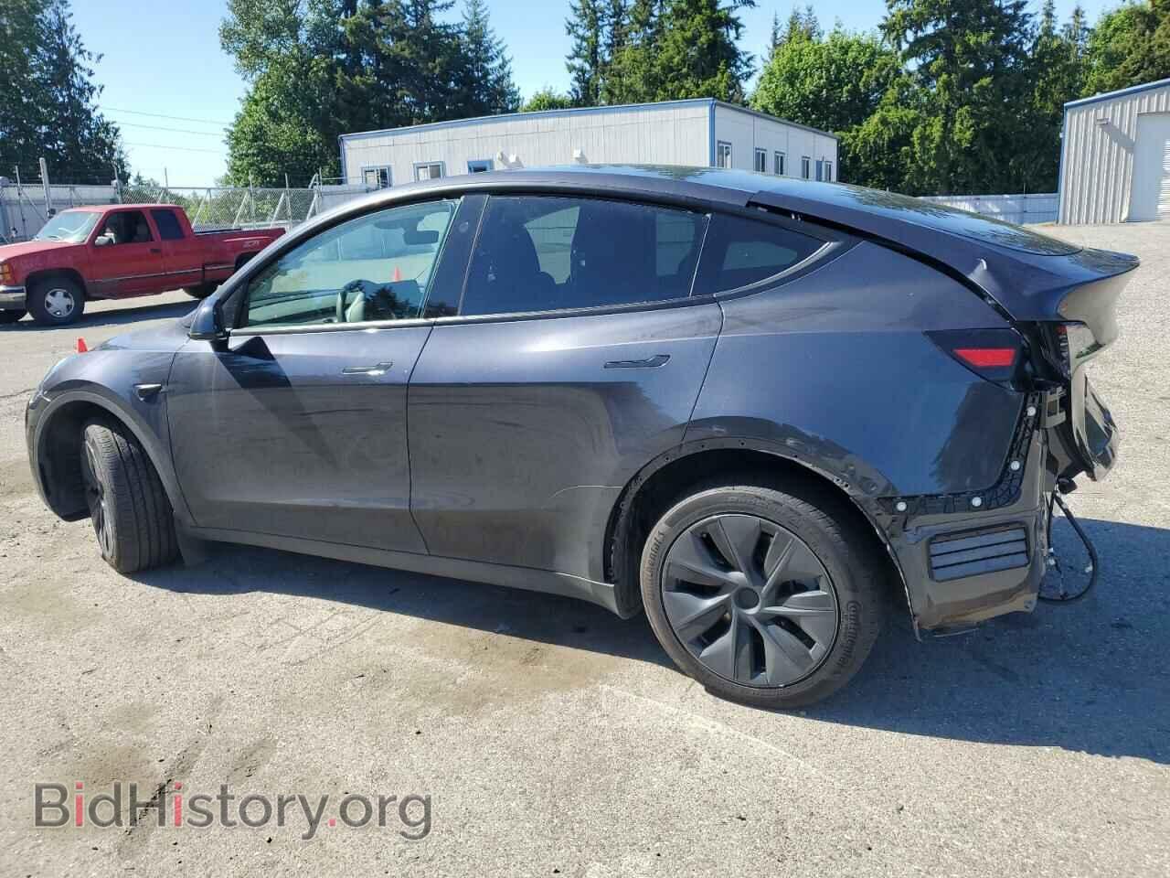 2024 TESLA MODEL Y - VIN: 7SAYGDEE9RF120729 - Photo 2