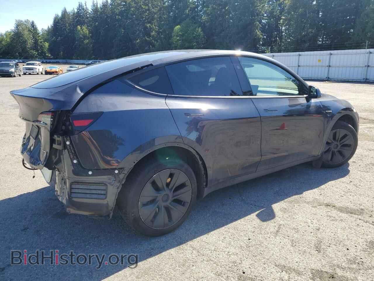 2024 TESLA MODEL Y - VIN: 7SAYGDEE9RF120729 - Photo 3