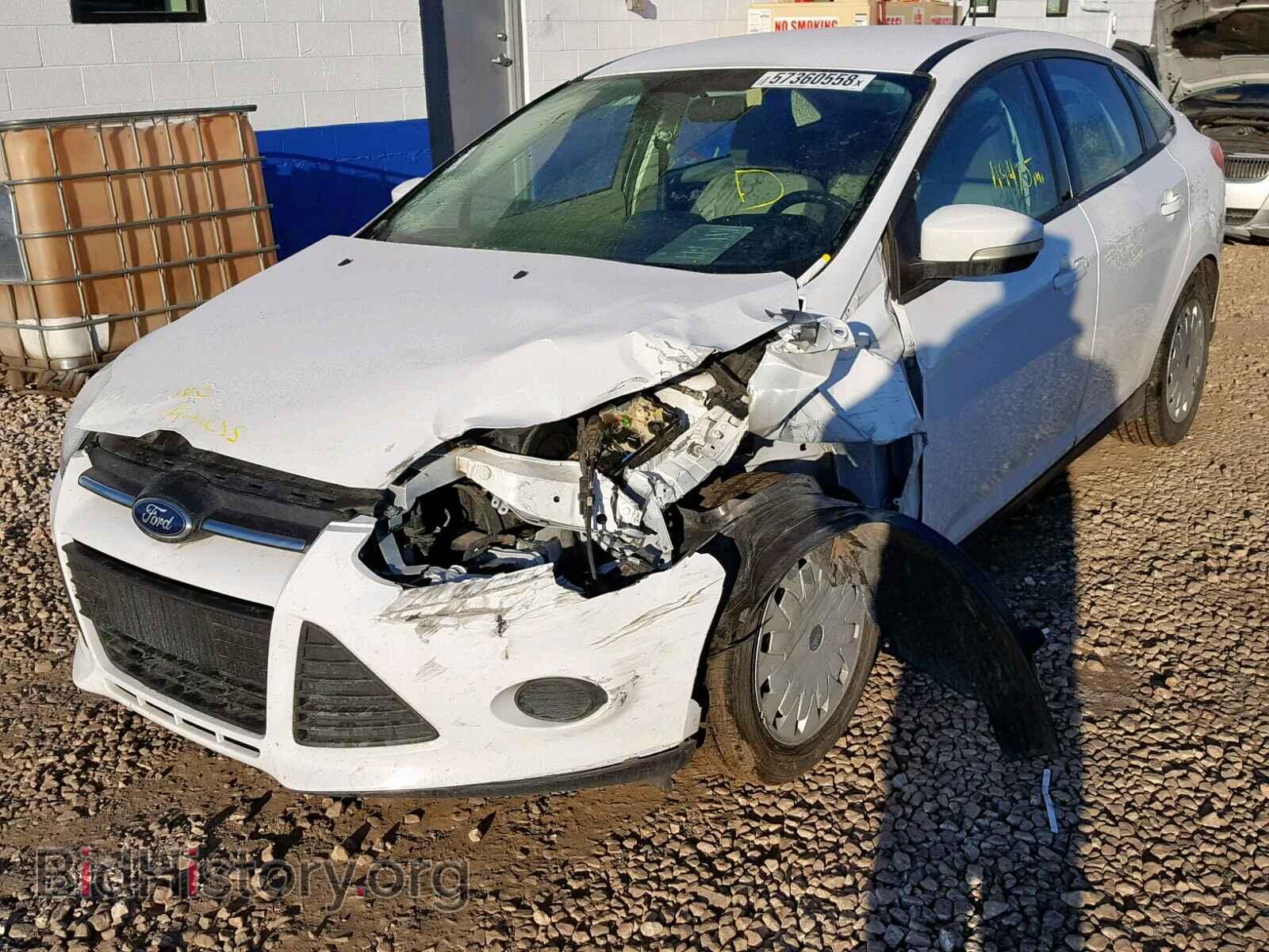 2013 FORD FOCUS SE - VIN: 1FADP3F29DL324839 - Фото 2
