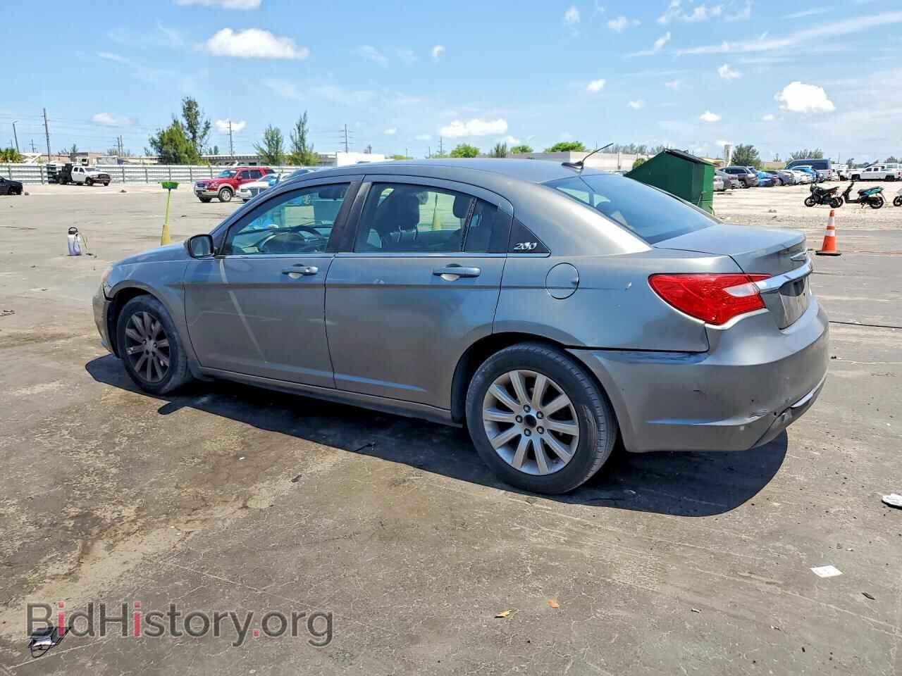 2012 CHRYSLER 200 - VIN: 1C3CCBBBXCN170537 - Фото 2