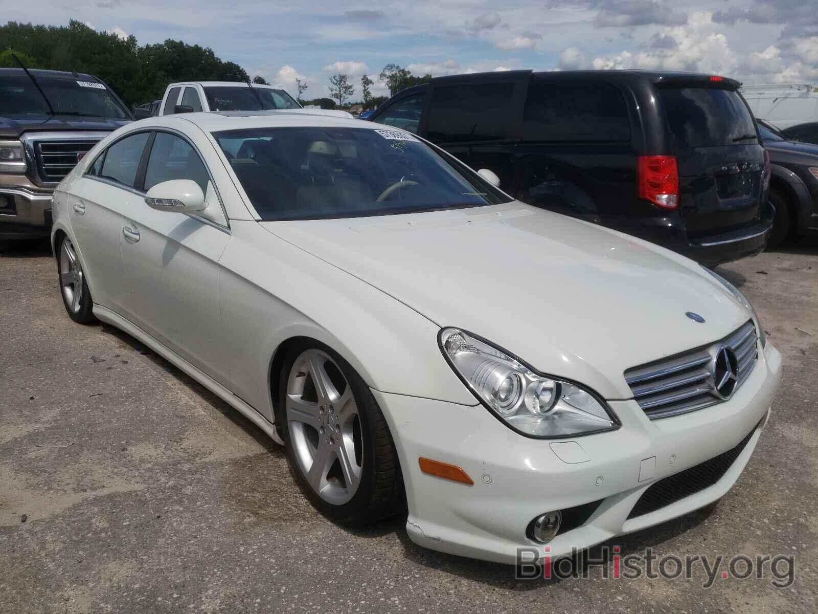 Photo WDDDJ72XX7A094285 - MERCEDES-BENZ CLS-CLASS 2007