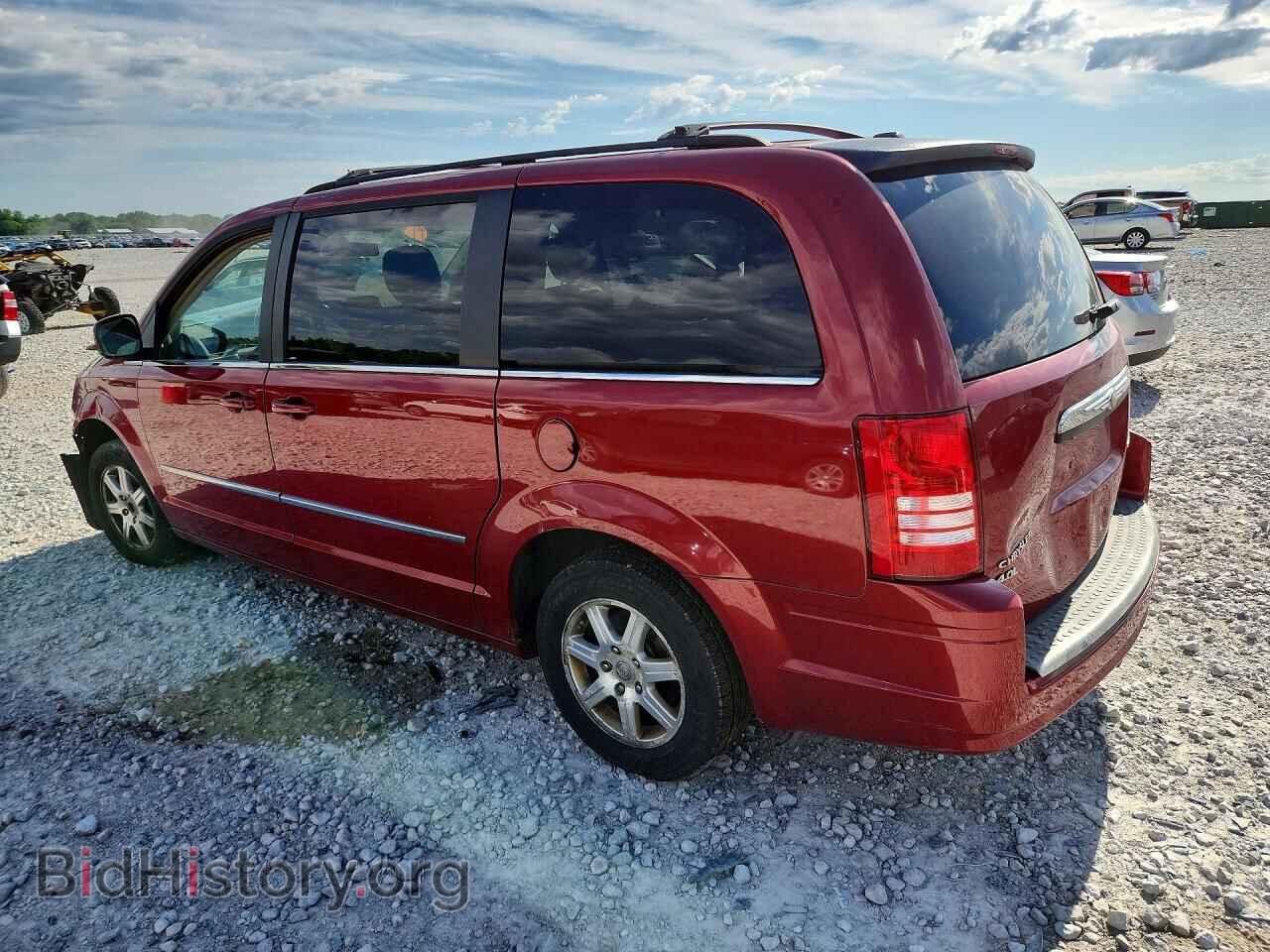2009 CHRYSLER MINIVAN - VIN: 2A8HR54X49R607432 - Фото 2