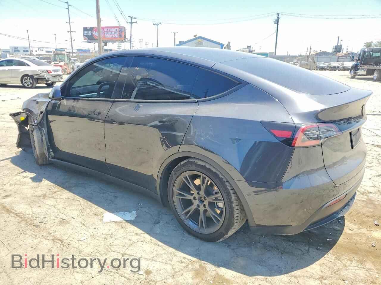 2025 TESLA MODEL Y - VIN: 7SAYGDED7SF314415 - Photo 2