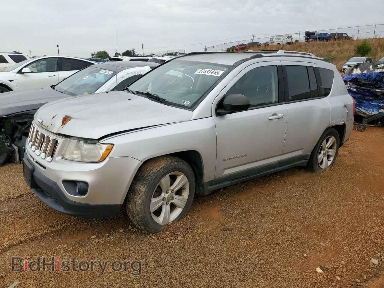 Photo 1J4NT1FA4BD215809 - JEEP COMPASS 2011