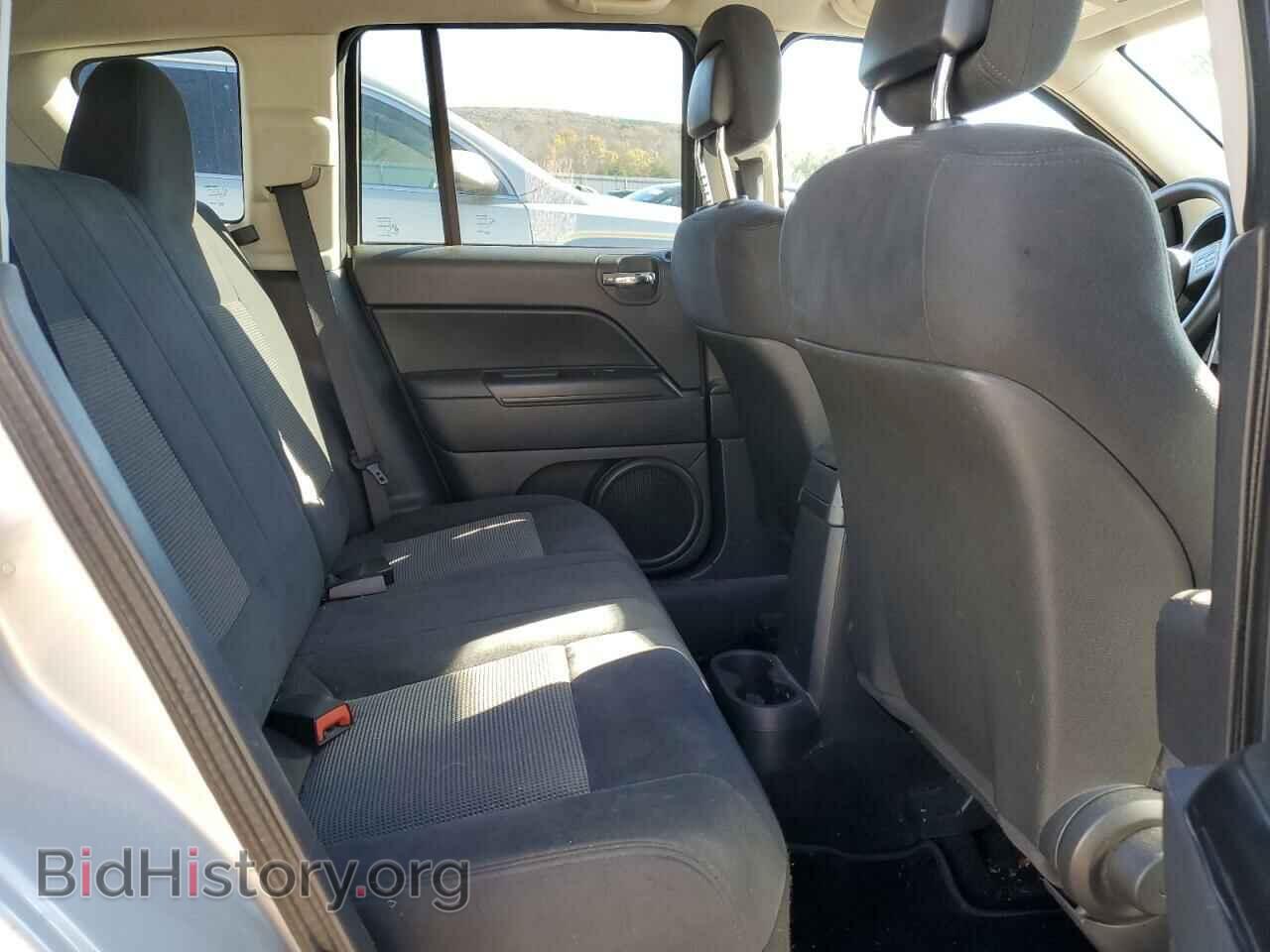 2011 JEEP COMPASS - VIN: 1J4NT1FA4BD215809 - Фото 11