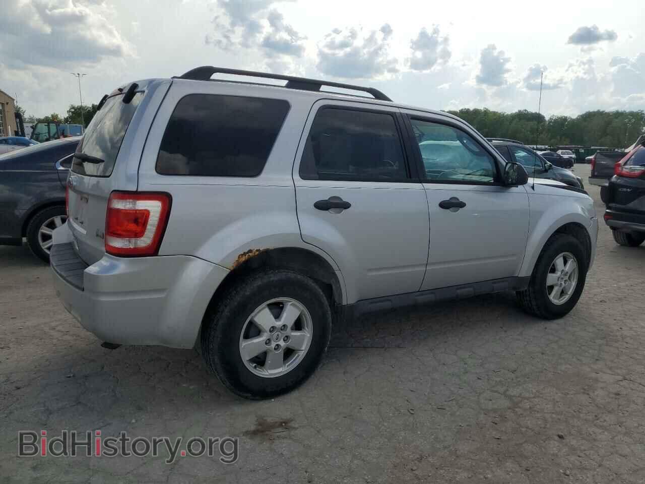 2011 FORD ESCAPE - VIN: 1FMCU0DG3BKA86741 - Фото 3