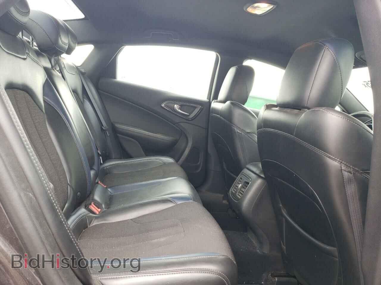 2016 CHRYSLER 200 - VIN: 1C3CCCBB7GN127902 - Фото 10