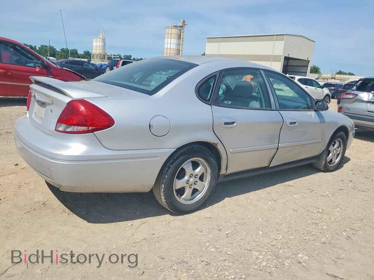 2005 FORD TAURUS - VIN: 1FAFP53205A255688 - Фото 3