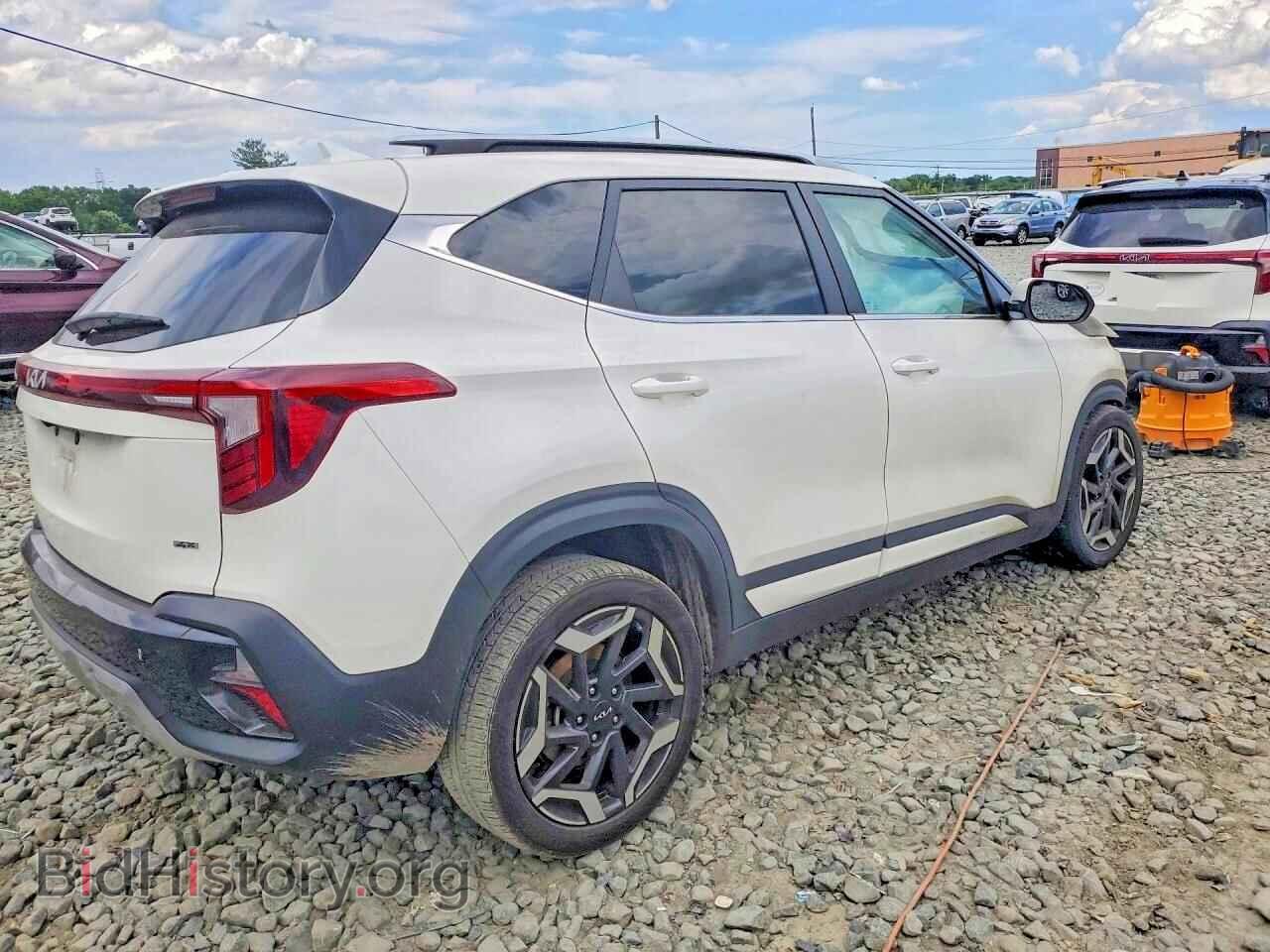 2024 KIA SELTOS - VIN: KNDETCA76R7501005 - Фото 3