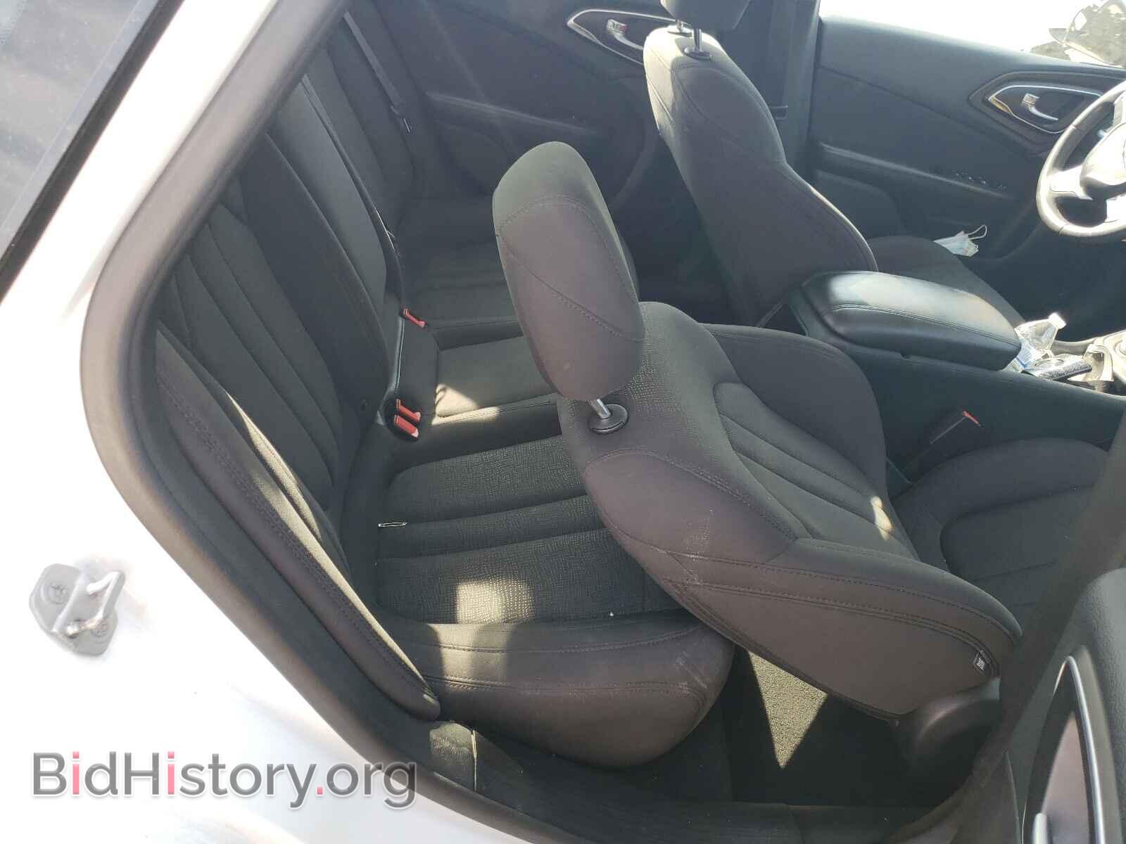 2015 CHRYSLER 200 - VIN: 1C3CCCAB8FN631410 - Фото 6