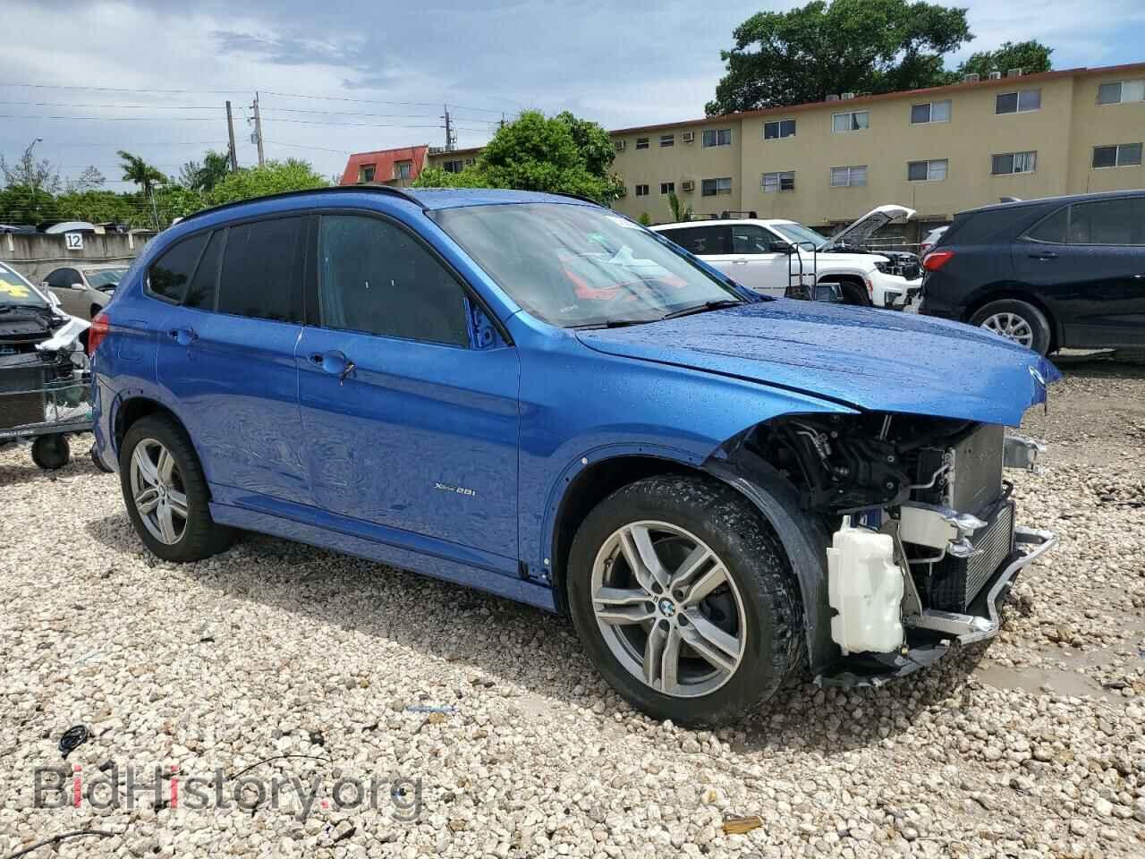 2017 BMW X1 - VIN: WBXHT3C30H5F75706 - Фото 4