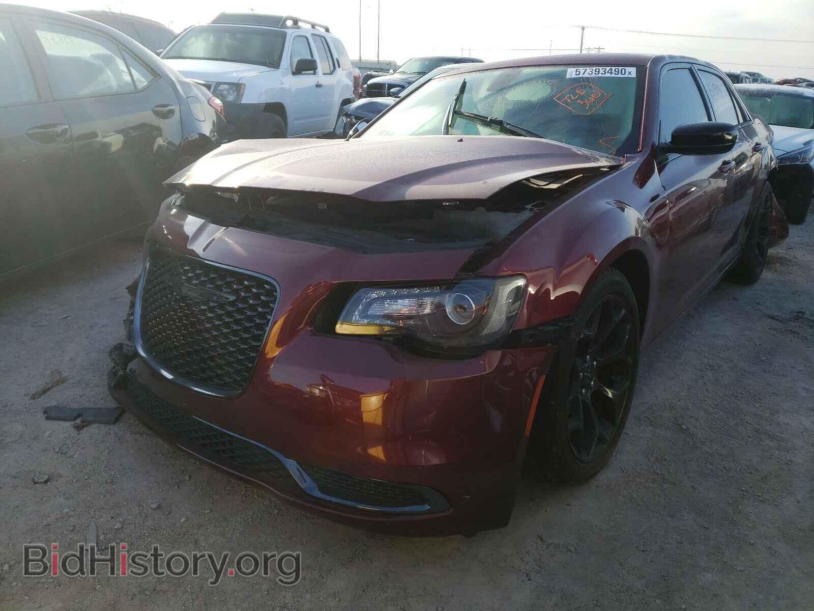 2019 CHRYSLER 300 - VIN: 2C3CCAAG4KH662270 - Фото 2