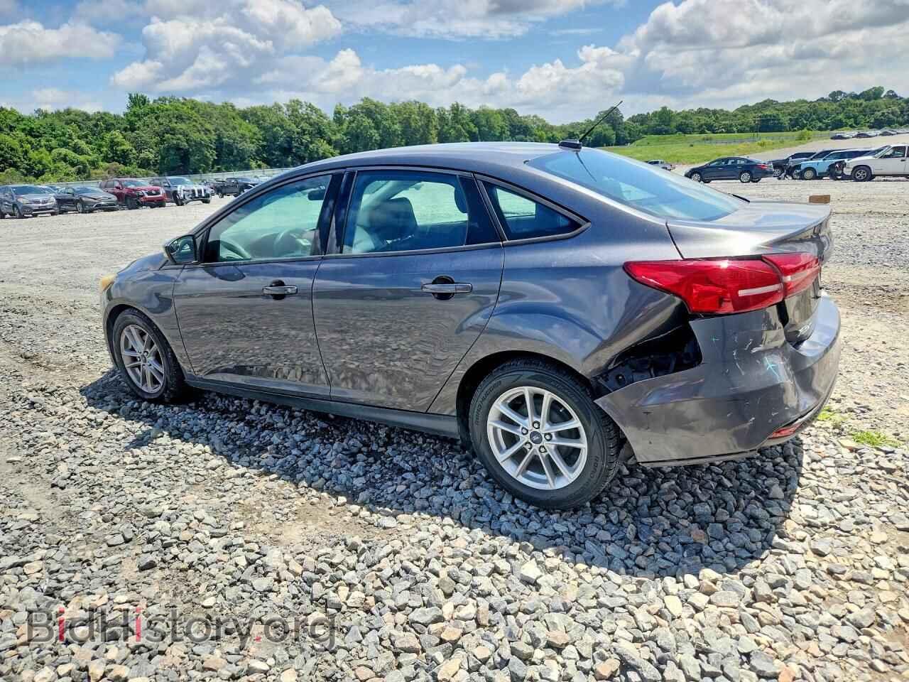 2017 FORD FOCUS - VIN: 1FADP3F2XHL305920 - Фото 2