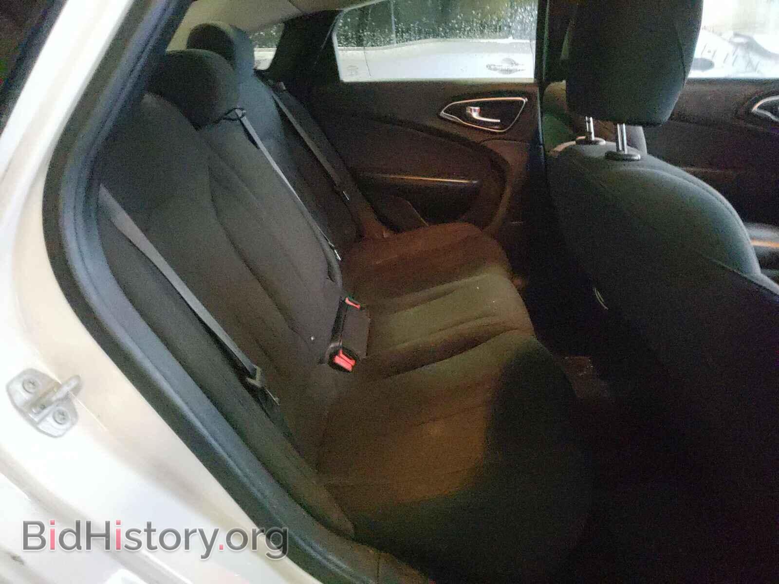 2016 CHRYSLER 200 - VIN: 1C3CCCABXGN104521 - Фото 6