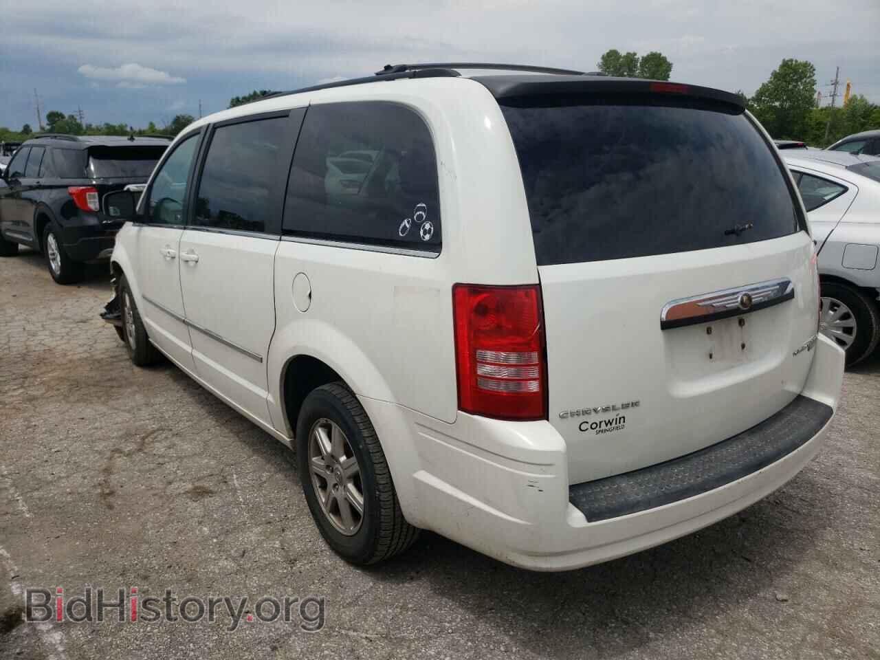 2010 CHRYSLER MINIVAN - VIN: 2A4RR5D18AR166314 - Photo 2