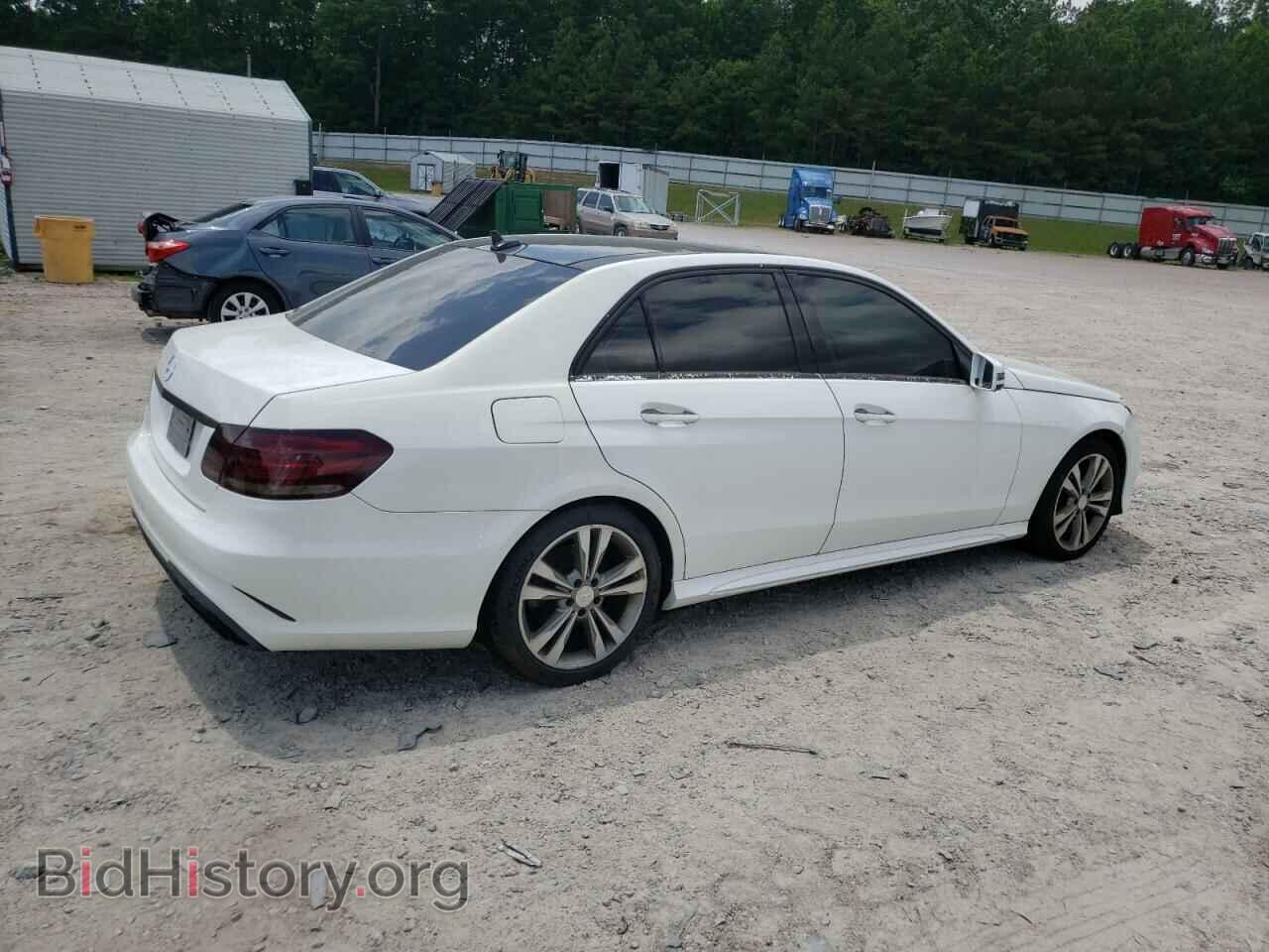 2014 MERCEDES-BENZ E-CLASS - VIN: WDDHF5KB2EA821752 - Фото 3