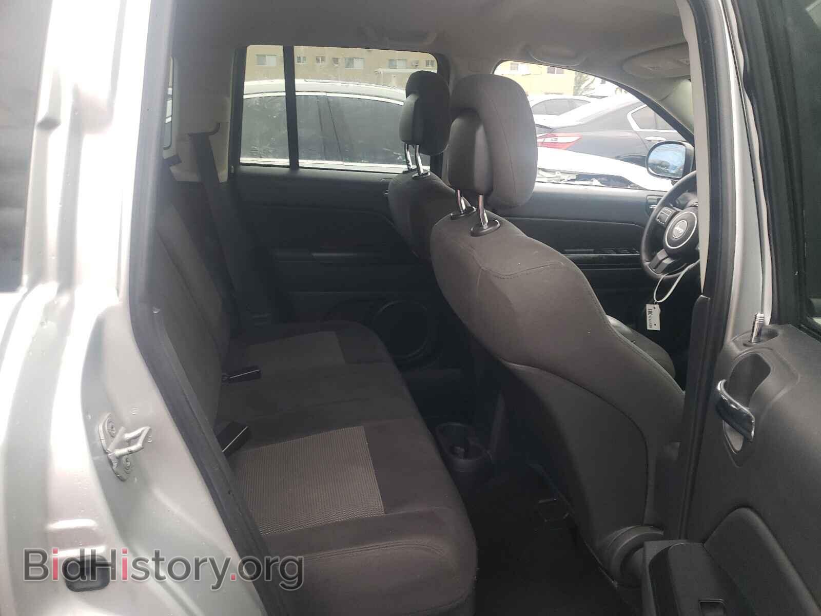2011 JEEP COMPASS - VIN: 1J4NT1FBXBD215872 - Фото 6