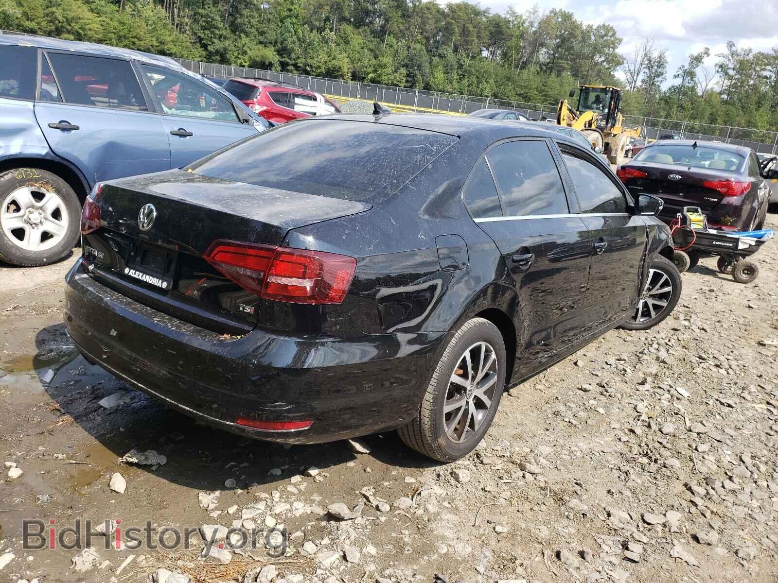 2017 VOLKSWAGEN JETTA - VIN: 3VWDB7AJ4HM374127 - Фото 4