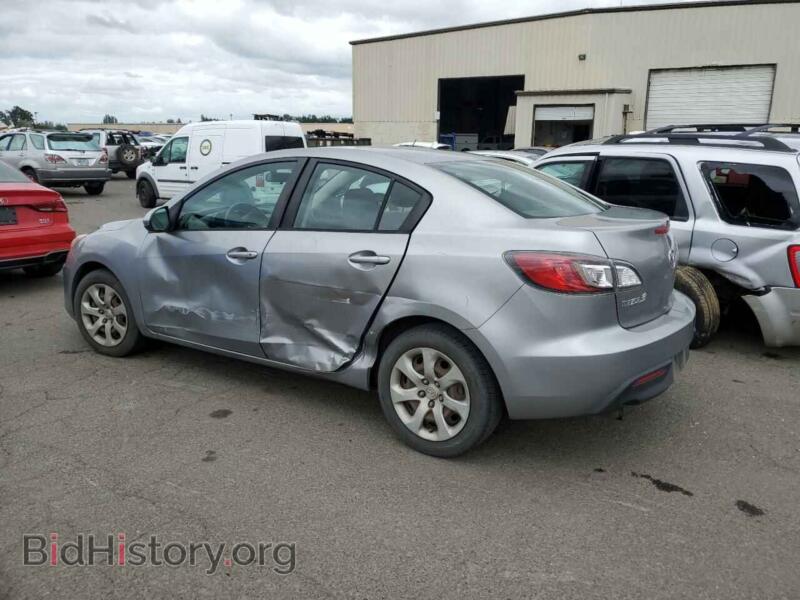2011 Mazda 3 (VIN JM1BL1UGXB1492143) — фото 2 из 12