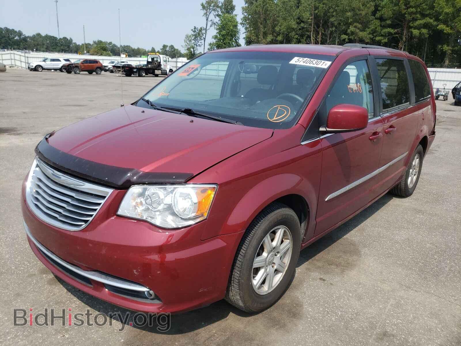 2013 CHRYSLER MINIVAN - VIN: 2C4RC1BG2DR657747 - Photo 2