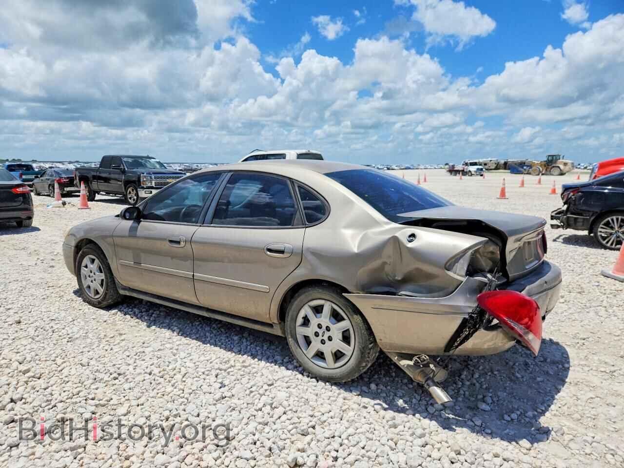 2007 FORD TAURUS - VIN: 1FAFP53U77A216679 - Photo 2