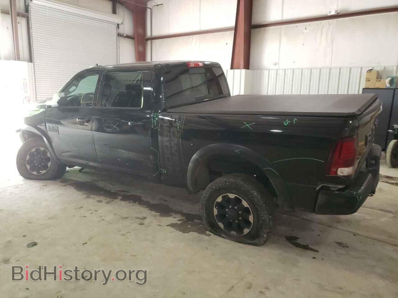 2018 RAM 2500 - VIN: 3C6TR5EJ4JG349359 - Photo 2