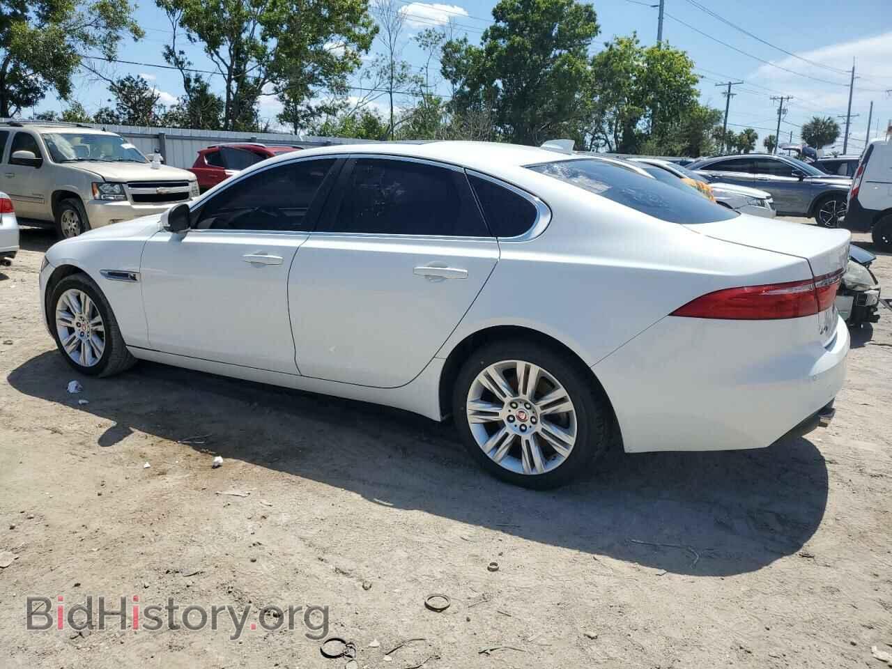 2017 JAGUAR XF - VIN: SAJBD4BVXHCY39095 - Фото 2
