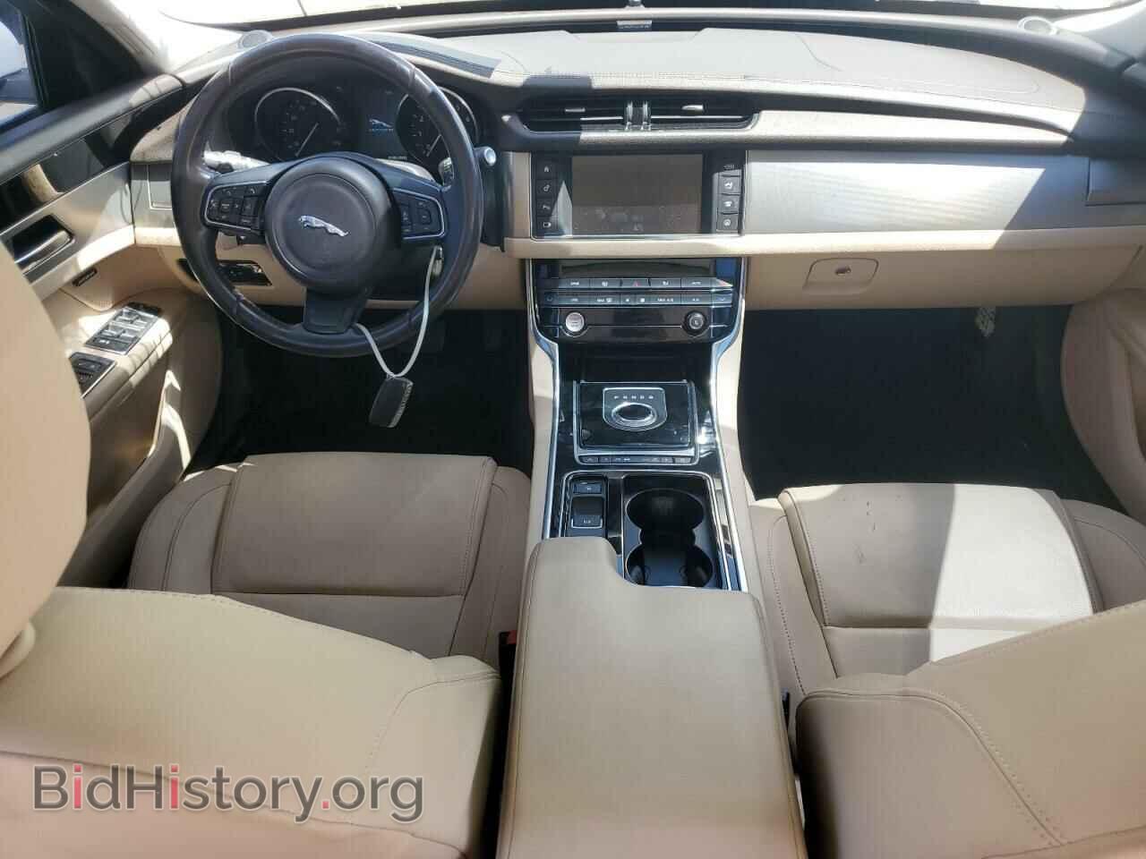 2017 JAGUAR XF - VIN: SAJBD4BVXHCY39095 - Фото 8
