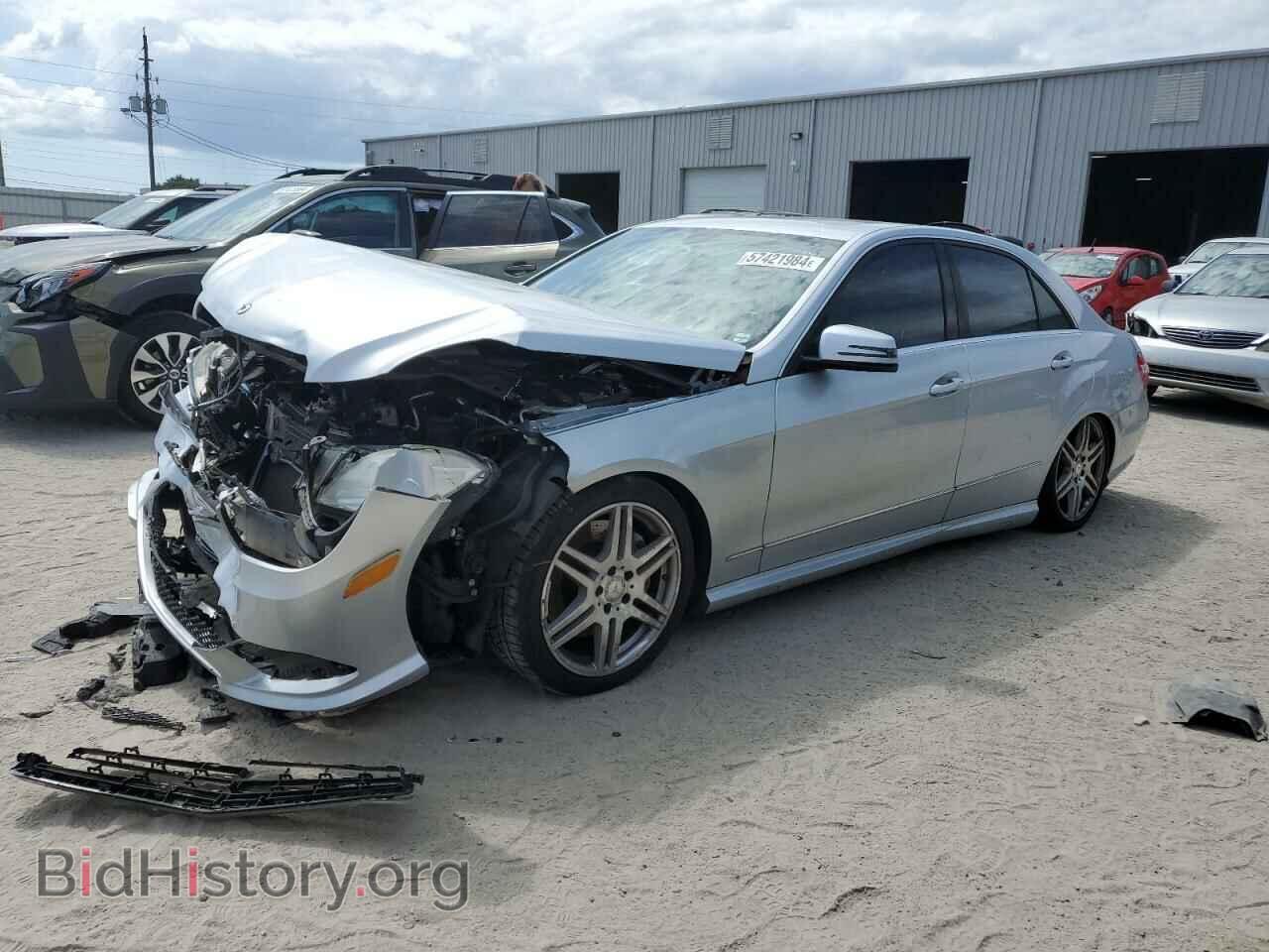 Photo WDDHF7CB2AA165475 - MERCEDES-BENZ E-CLASS 2010