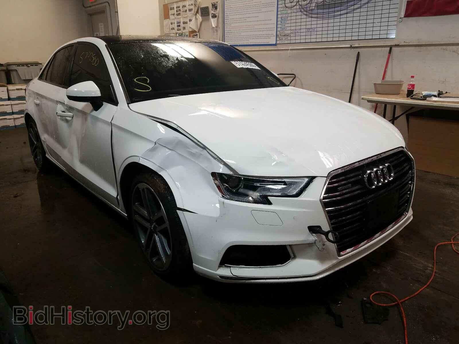 Фотография WAUB8GFF3H1045667 - AUDI A3 2017