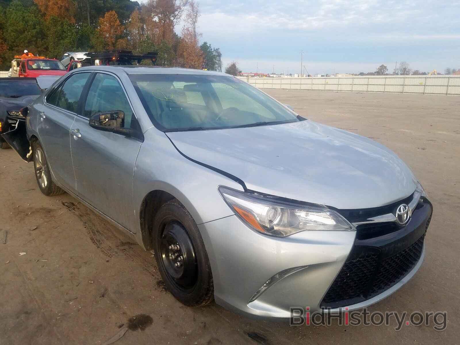 Photo 4T1BF1FK9HU416781 - TOYOTA CAMRY 2017