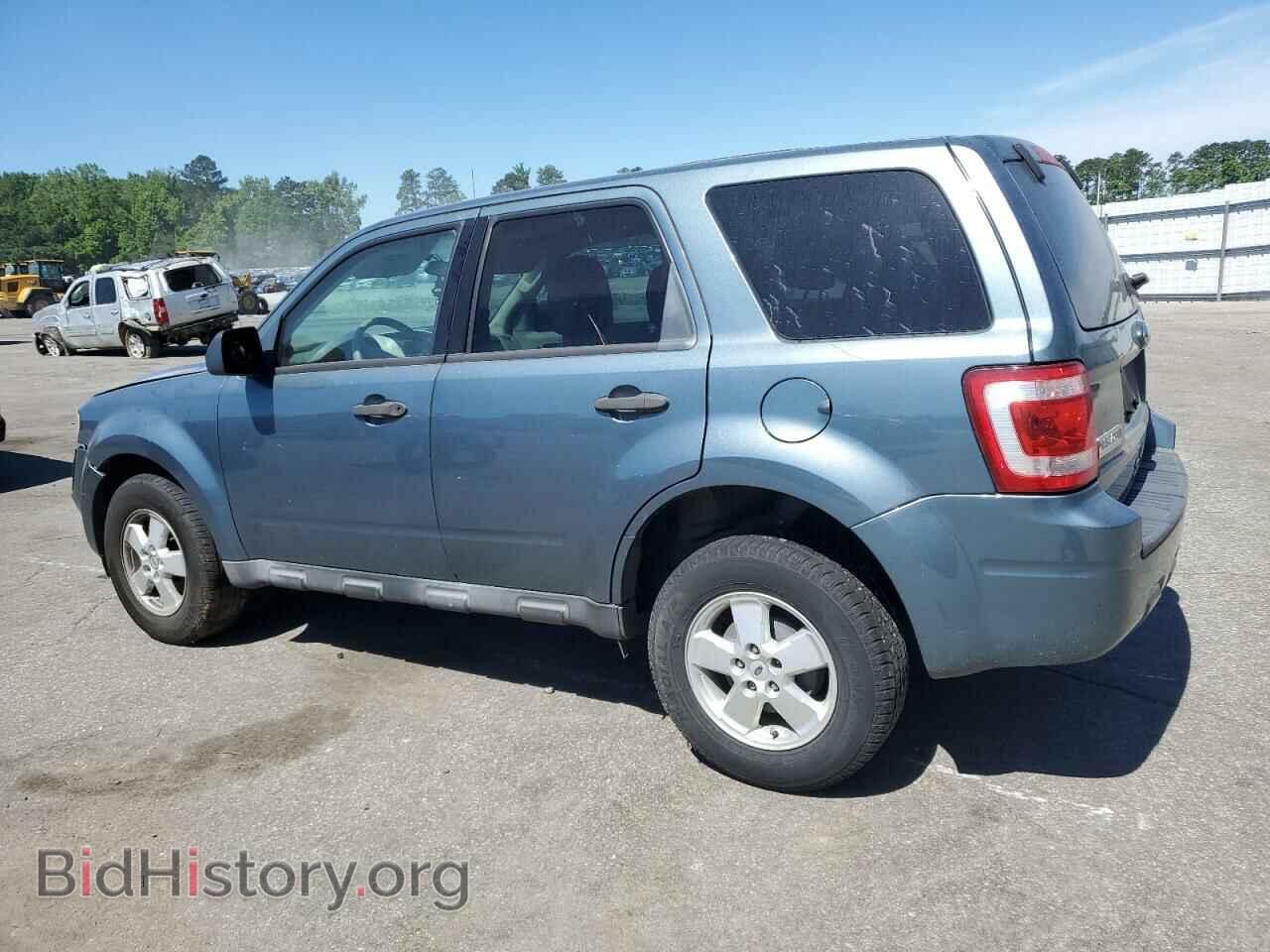 2010 FORD ESCAPE - VIN: 1FMCU0C73AKD07061 - Фото 2