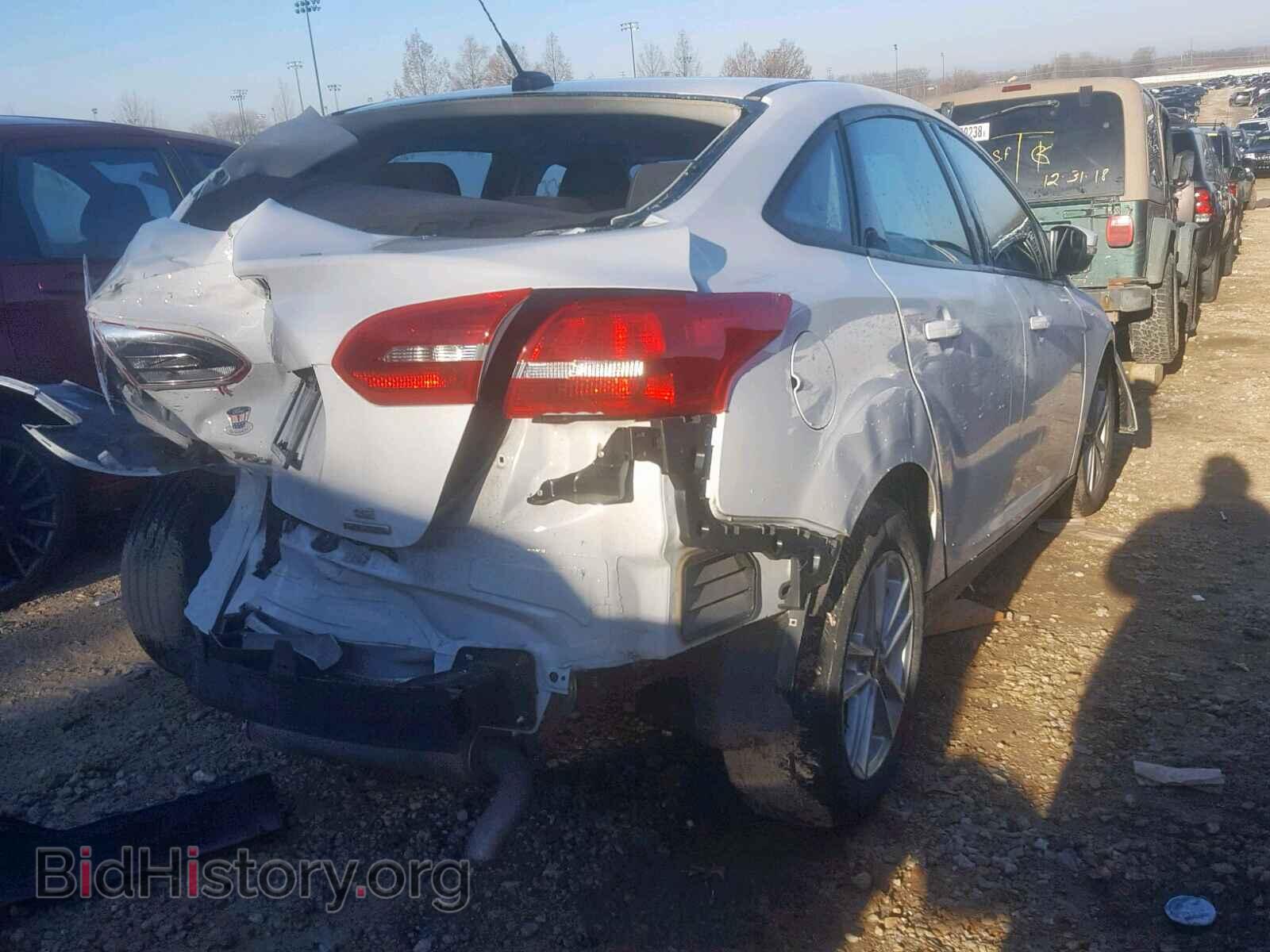 2016 FORD FOCUS SE - VIN: 1FADP3F26GL351162 - Фото 4