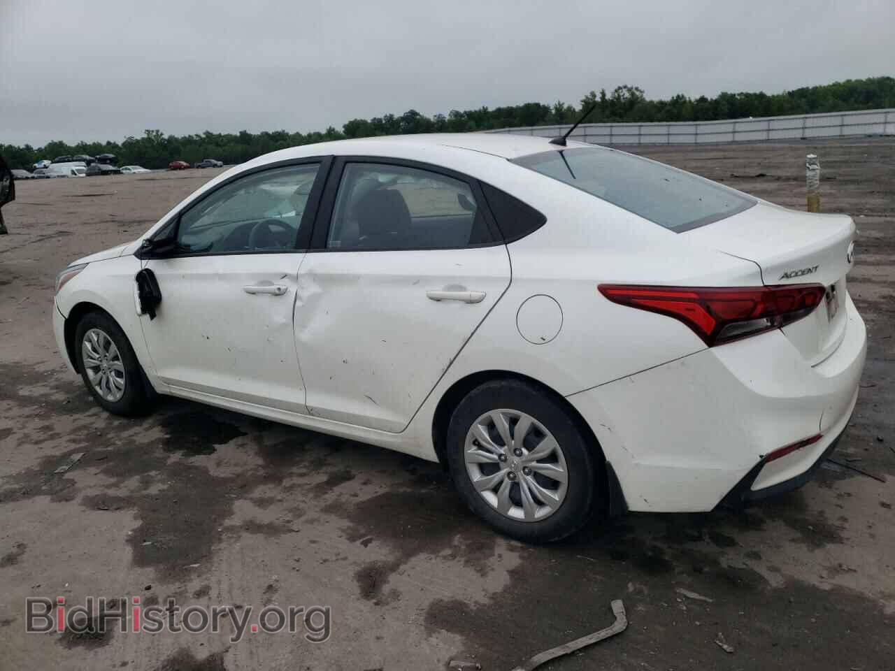2018 HYUNDAI ACCENT - VIN: 3KPC24A35JE024178 - Фото 2