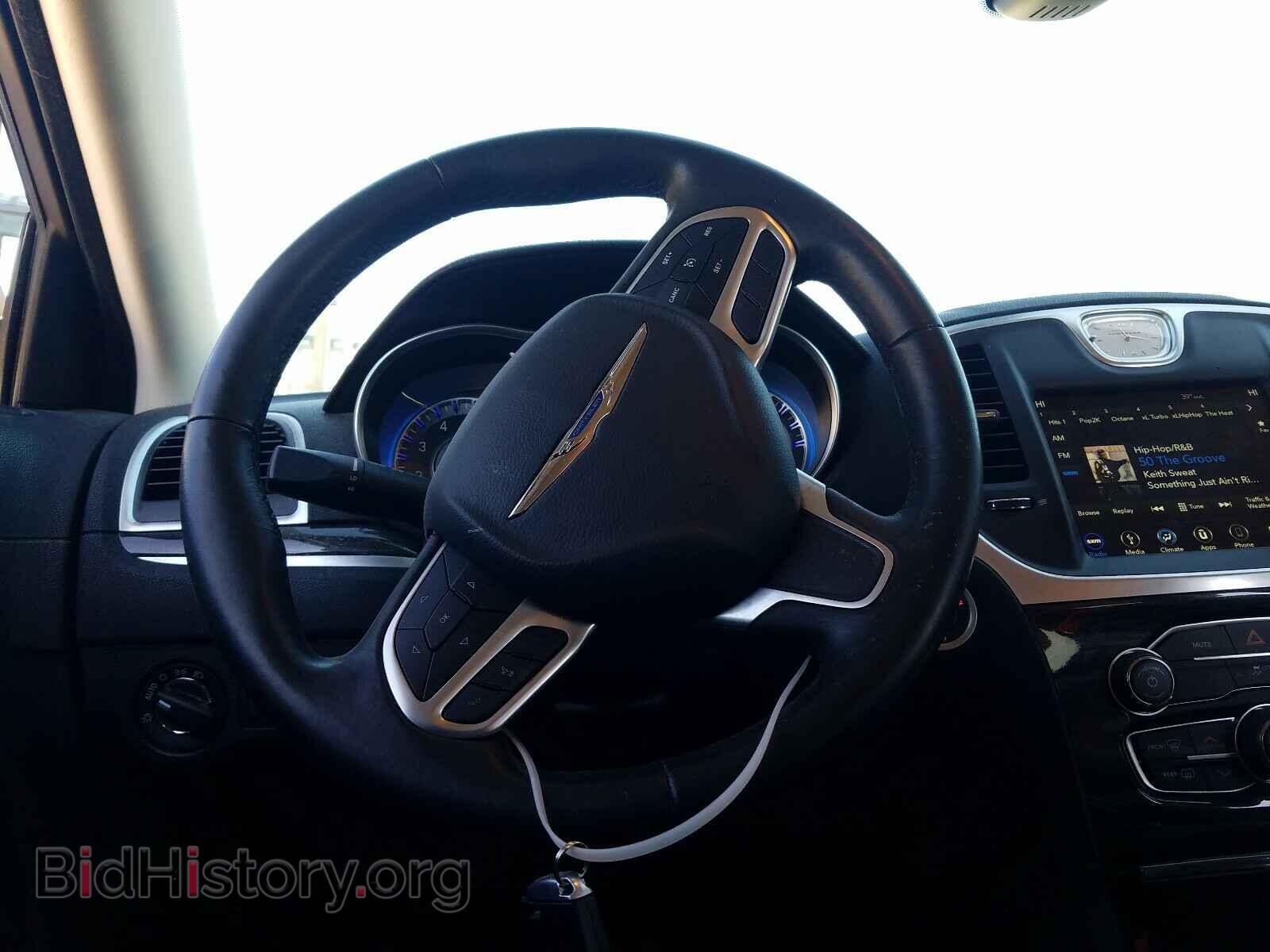 2019 CHRYSLER 300 - VIN: 2C3CCARG0KH556483 - Фото 9