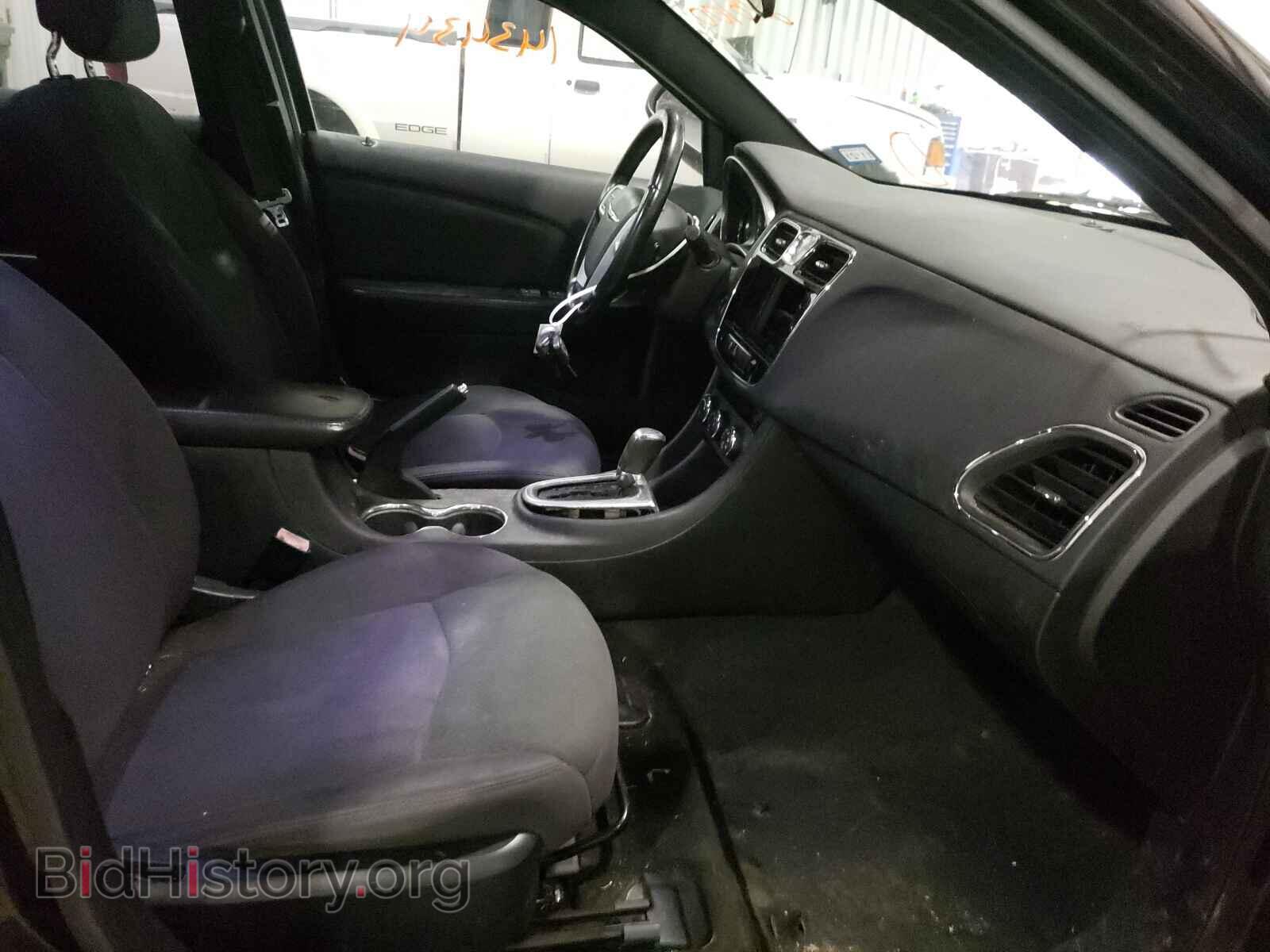2012 CHRYSLER 200 - VIN: 1C3CCBBB9CN208100 - Фото 5