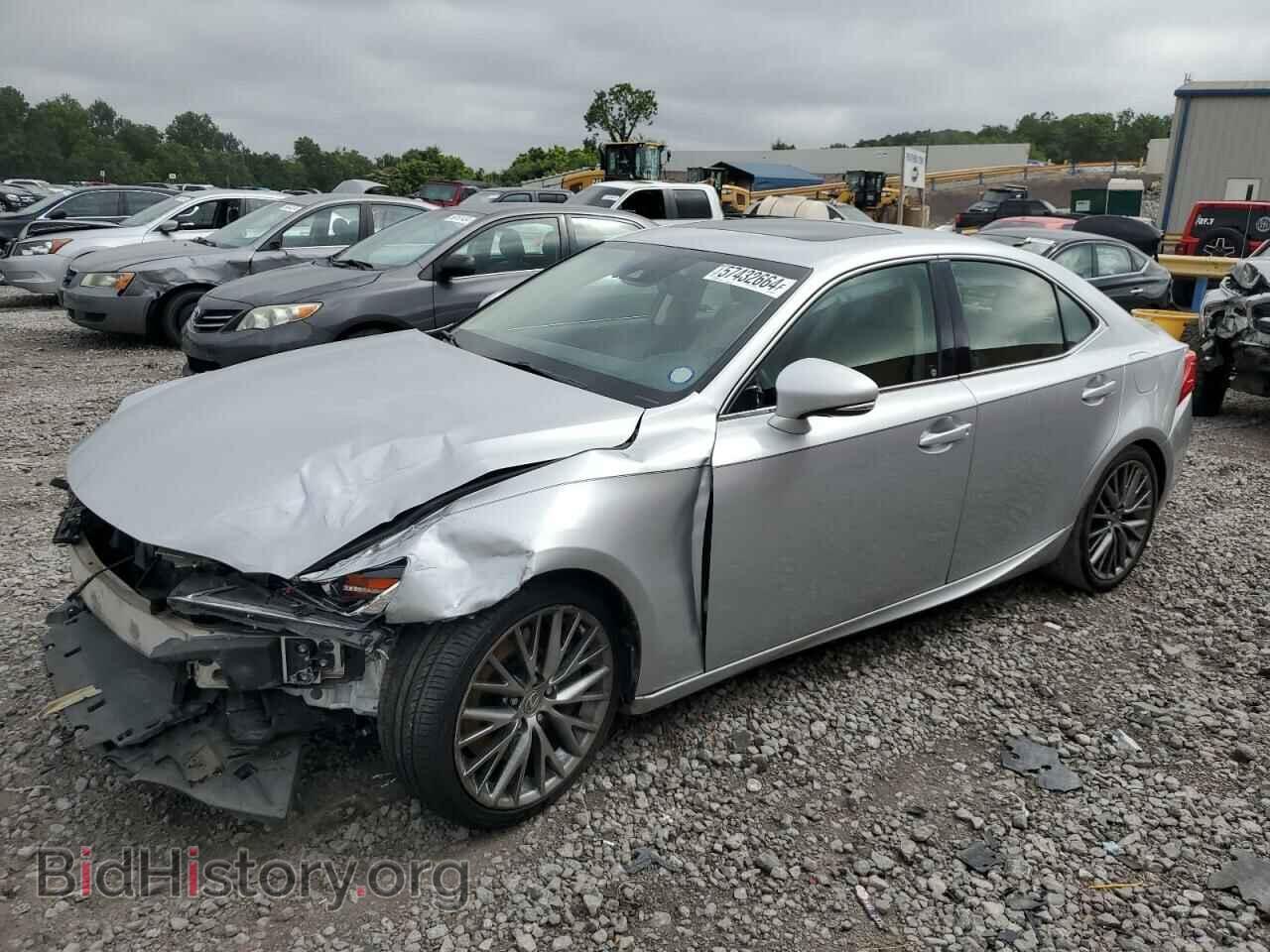 Photo JTHBA1D20H5051048 - LEXUS IS 2017