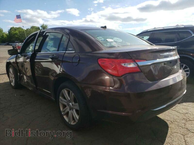 2012 Chrysler 200 (VIN 1C3CCBBG8CN184805) — photo 2 of 12