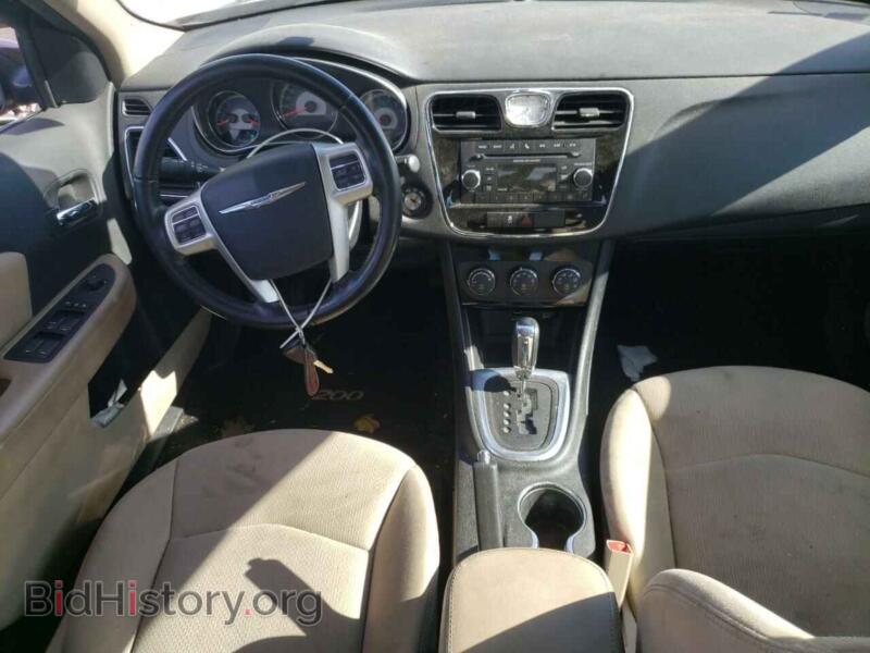 2012 Chrysler 200 (VIN 1C3CCBBG8CN184805) — photo 8 of 12