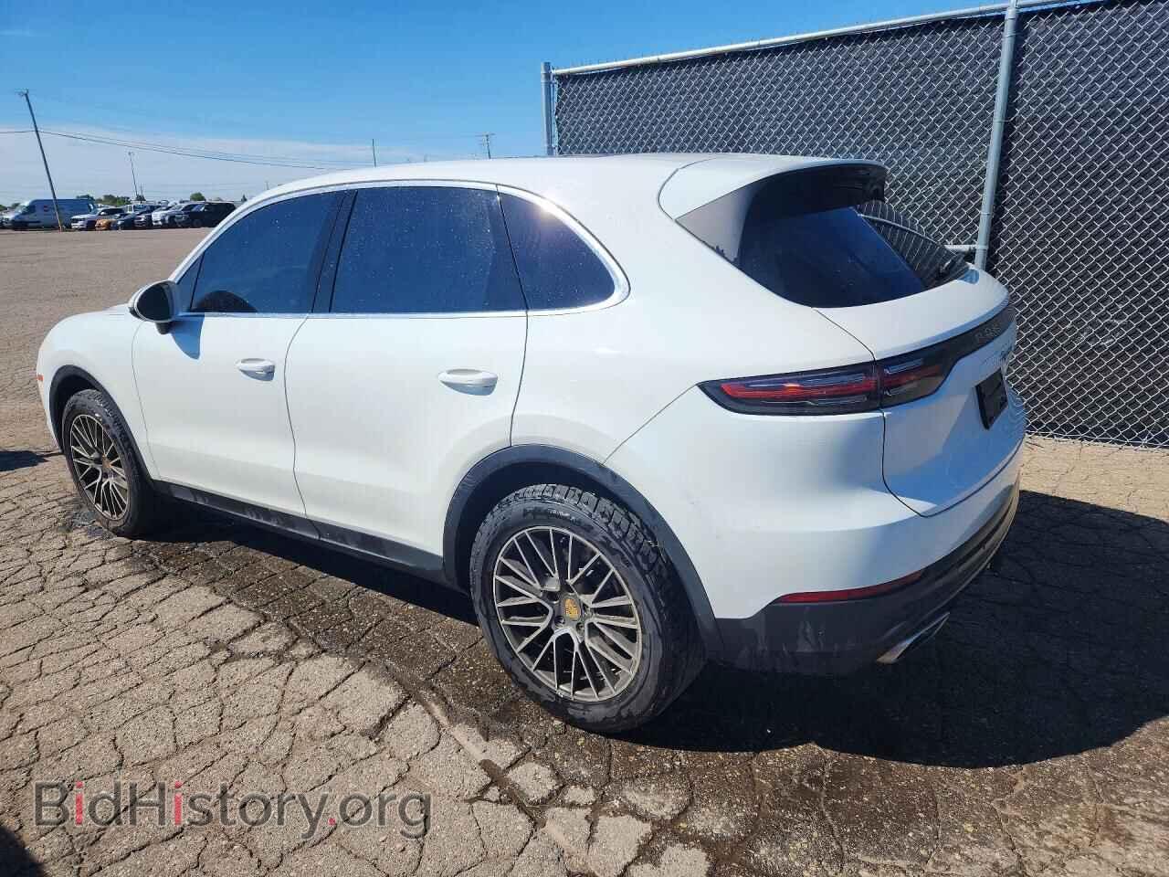 2019 PORSCHE CAYENNE - VIN: WP1AA2AY6KDA10818 - Photo 2