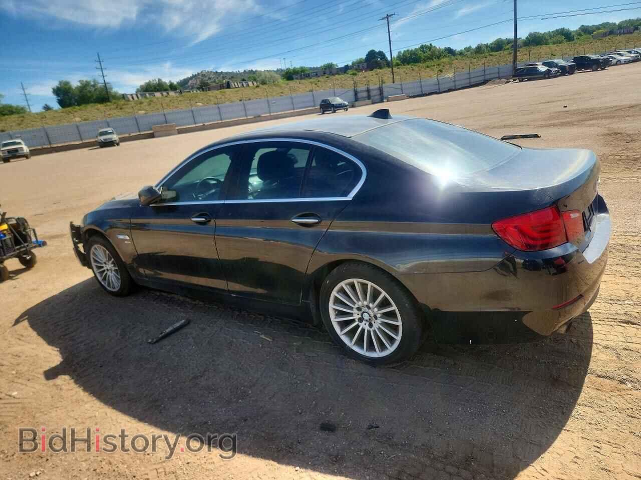 2011 BMW 5 SERIES - VIN: WBAFU7C50BC875317 - Фото 2