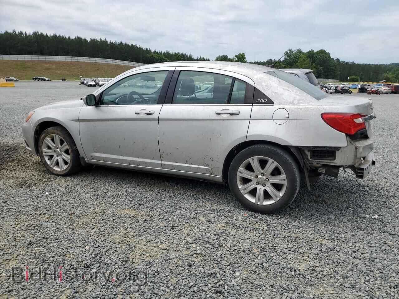 2012 CHRYSLER 200 - VIN: 1C3CCBBB1CN137622 - Фото 2