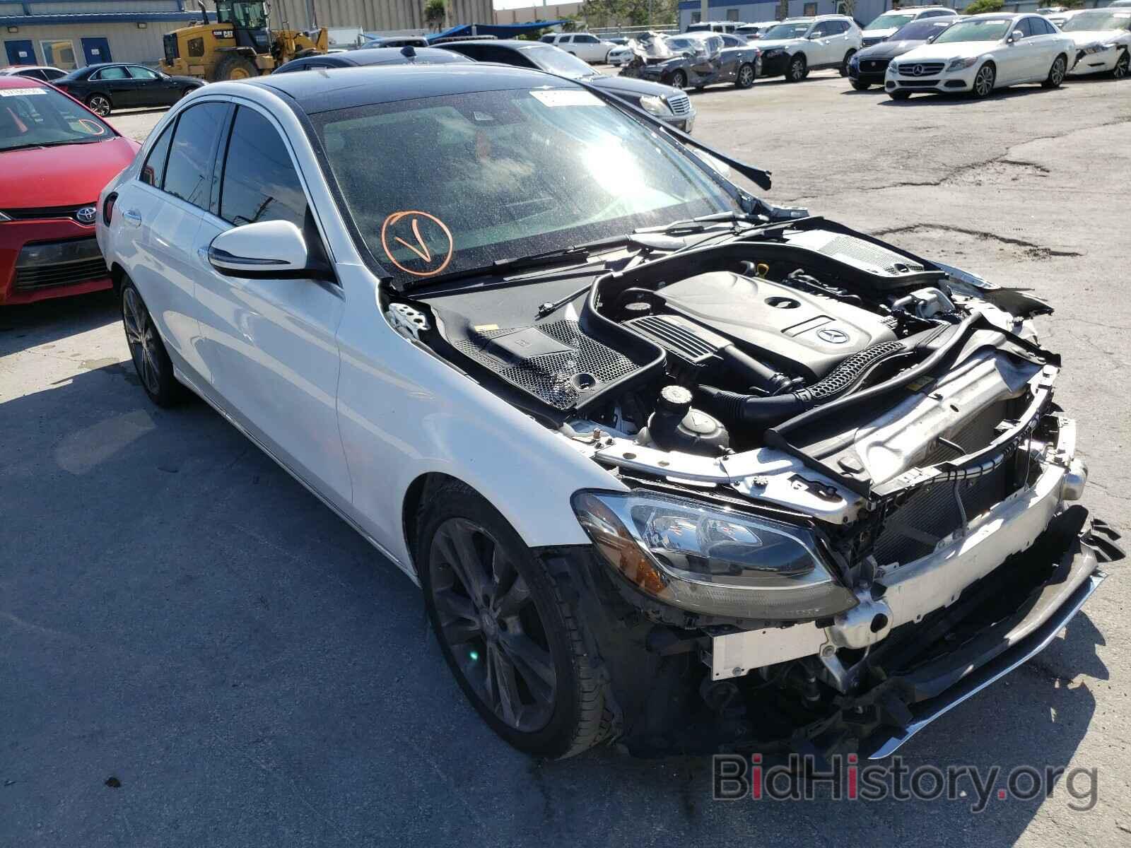 Photo WDDWF4JB1HR243023 - MERCEDES-BENZ C CLASS 2017