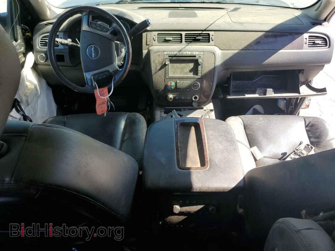 2011 GMC YUKON - VIN: 1GKS2EEF4BR206471 - Photo 8