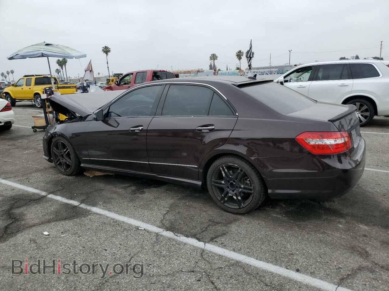 2010 MERCEDES-BENZ E-CLASS - VIN: WDDHF5GB3AA090882 - Фото 2
