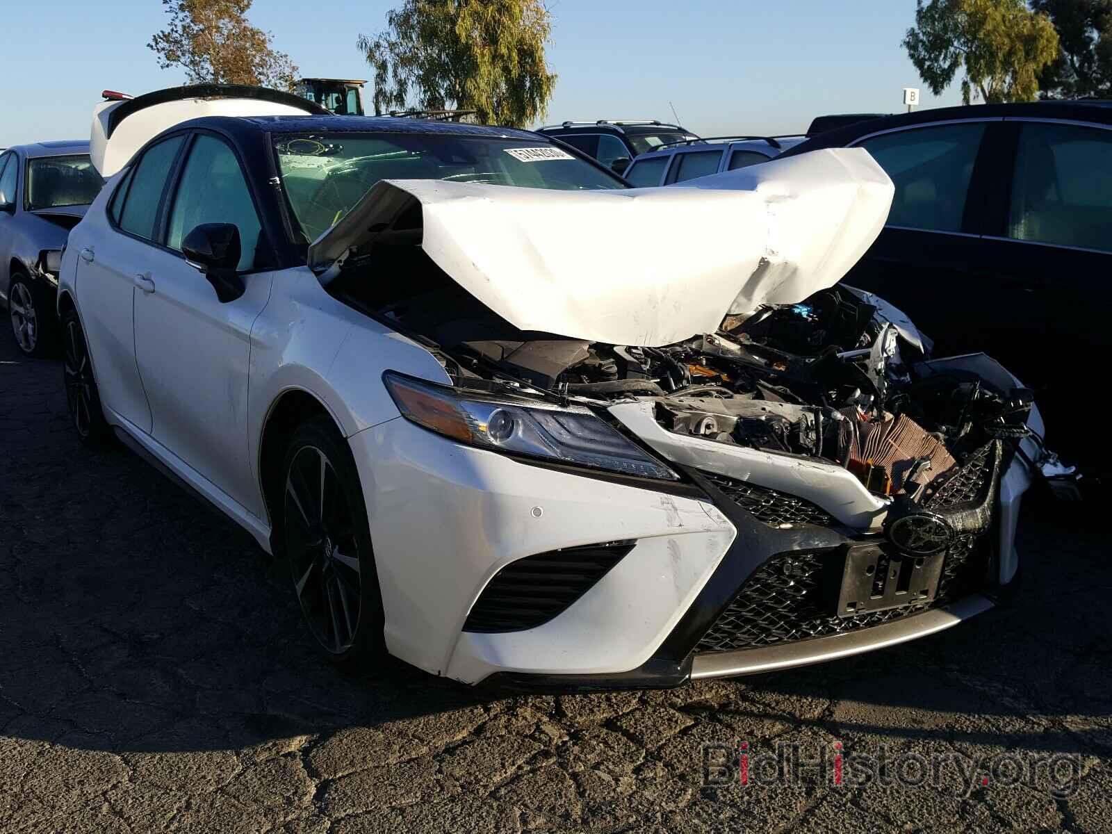 Photo 4T1BZ1HK8KU023267 - TOYOTA CAMRY 2019