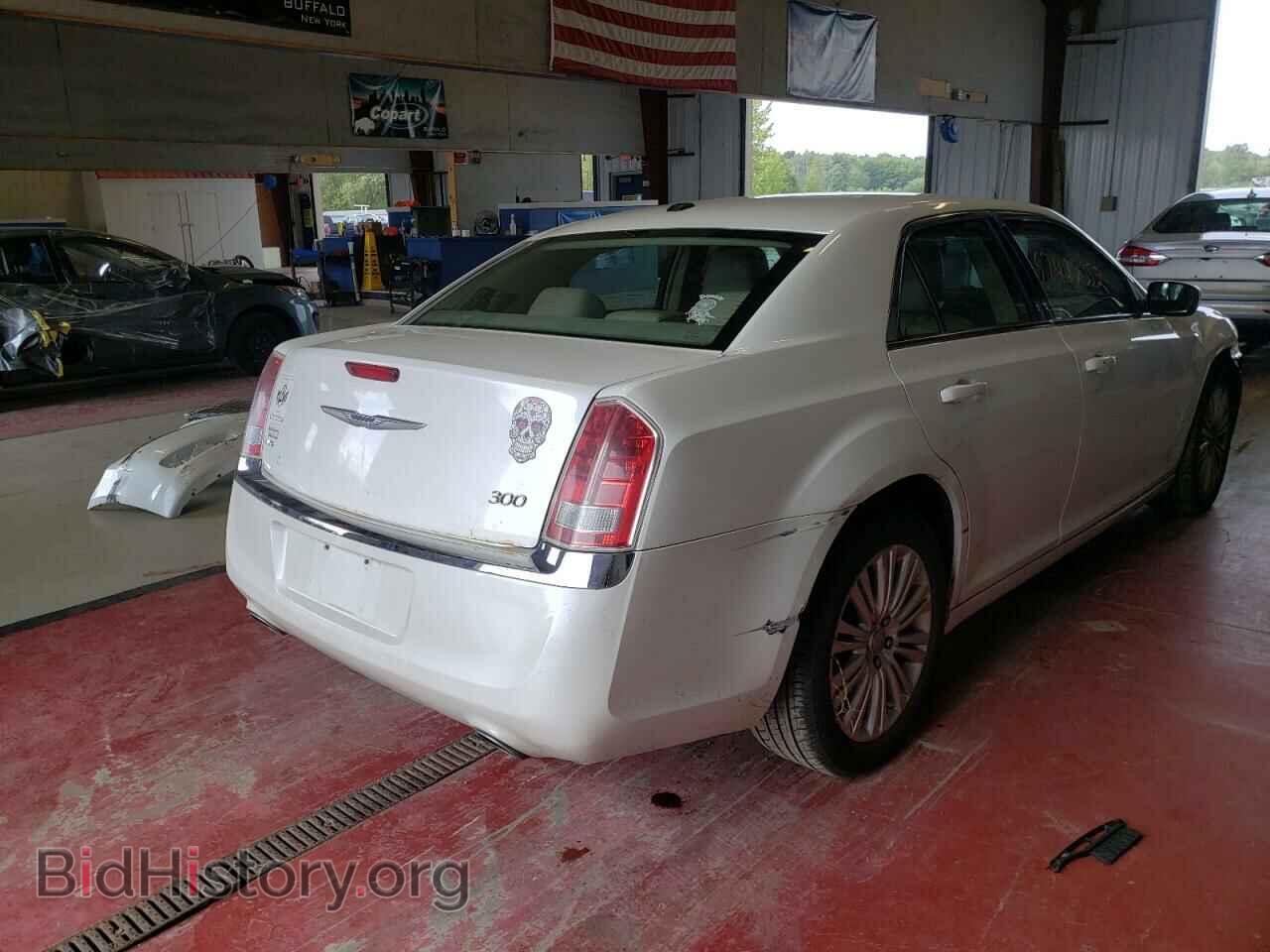 2013 CHRYSLER 300 - VIN: 2C3CCARG7DH539179 - Фото 4